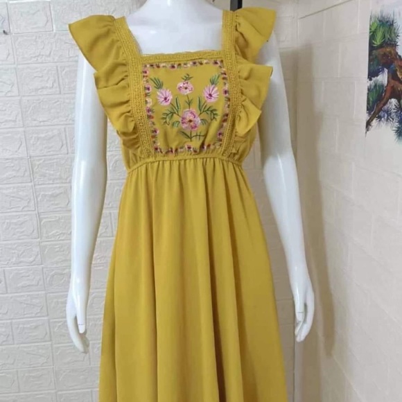 Bangkok Thailand Dress - Picture 5 of 6